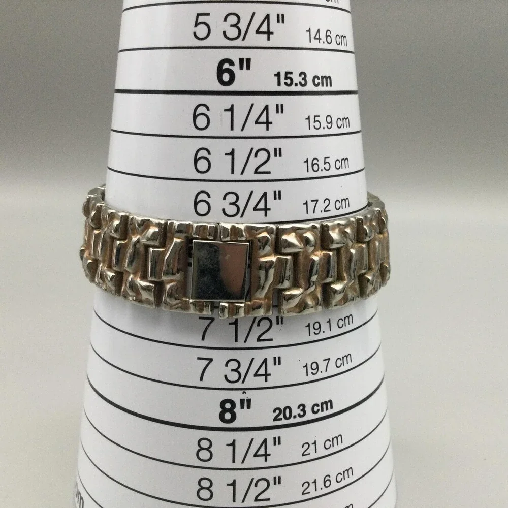 Futura Womens Watch 28mm Nugget Style Two Tone Bracelet 18871 New Battery 7
